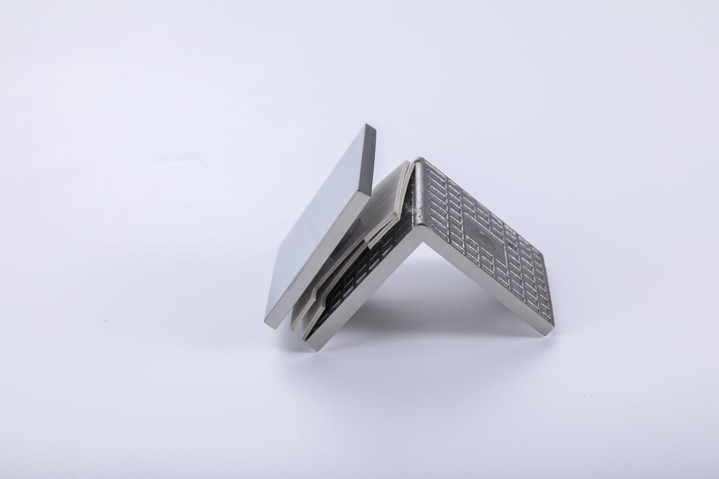 90° Wall-to-Glass Clamp for Frameless Tempered Shower Door, Bathroom Hardware Fitting