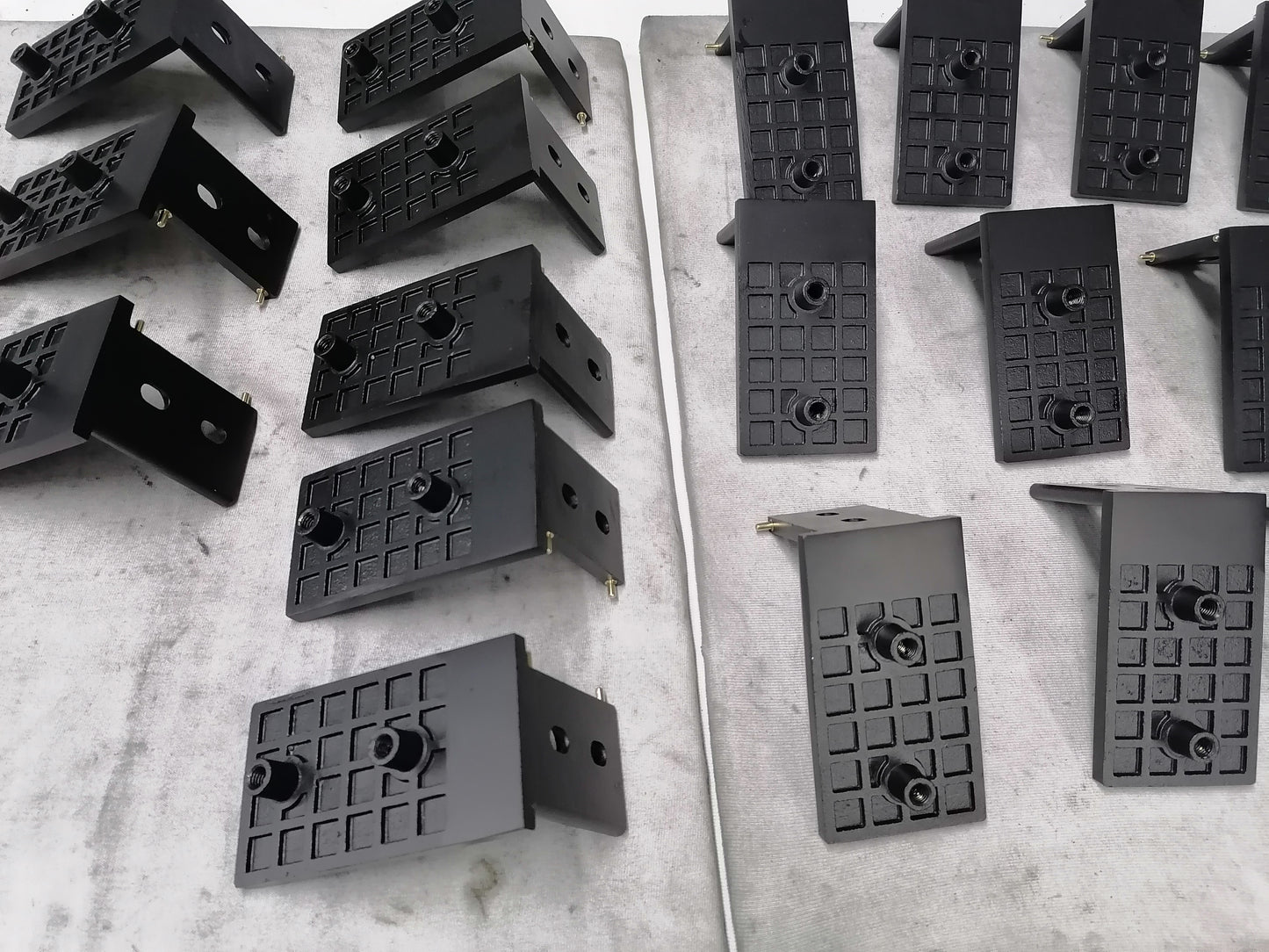 90° Wall-Mounted Shower Door Hinge, Heavy Duty Stainless Steel Bathroom Hardware, Mirror Finish